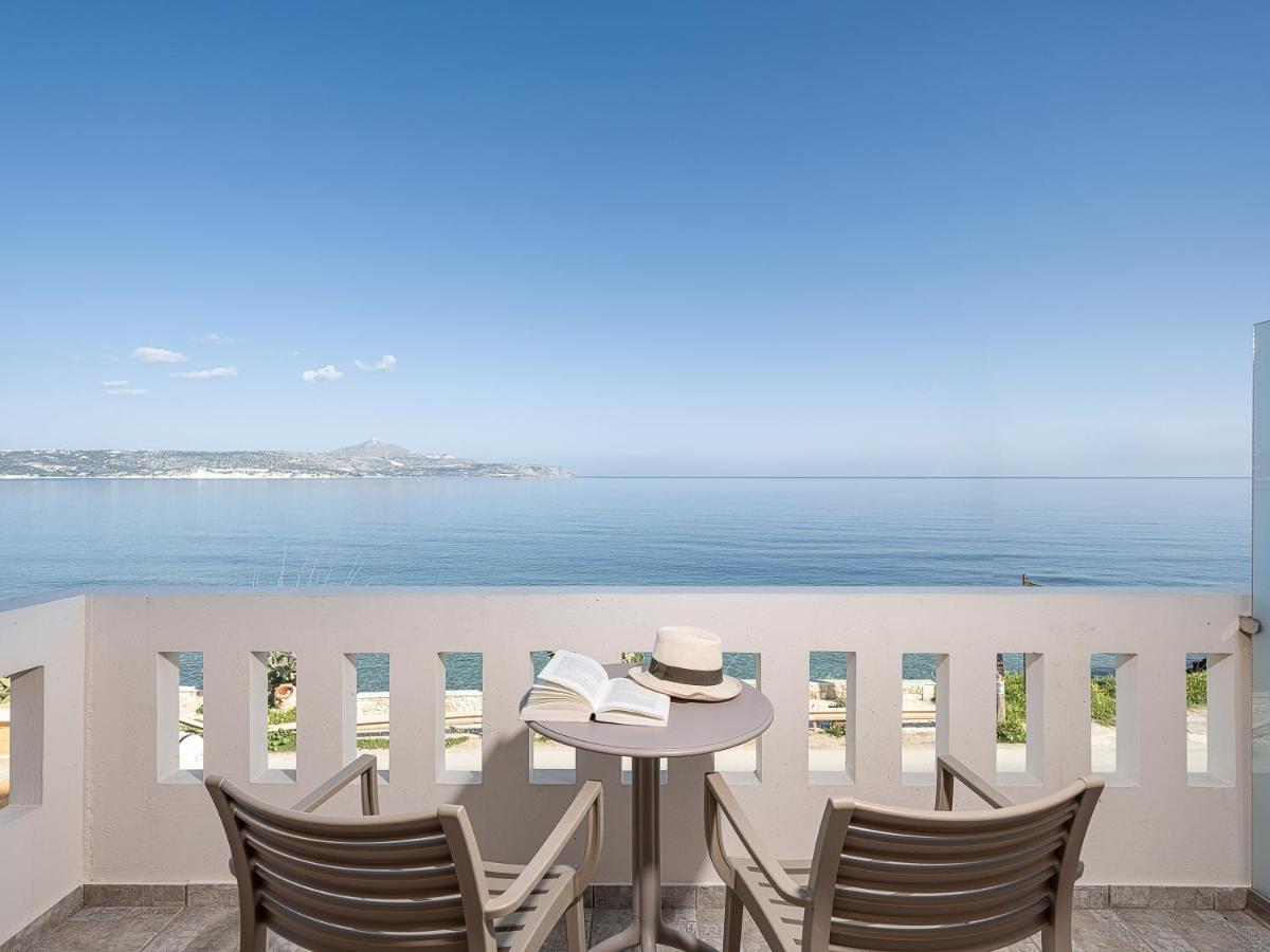 Porto Kalyves Seaside Aparthotel Екстериор снимка