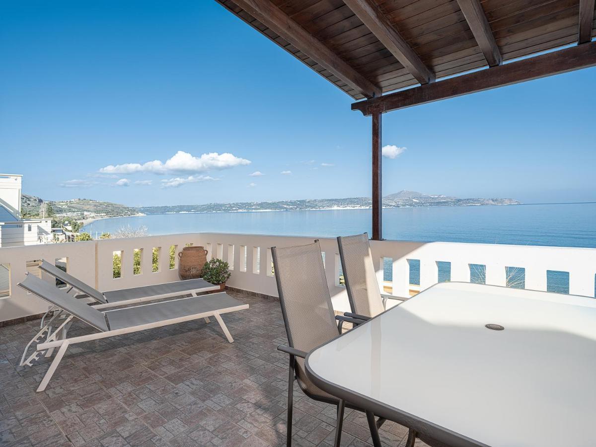 Porto Kalyves Seaside Aparthotel Екстериор снимка